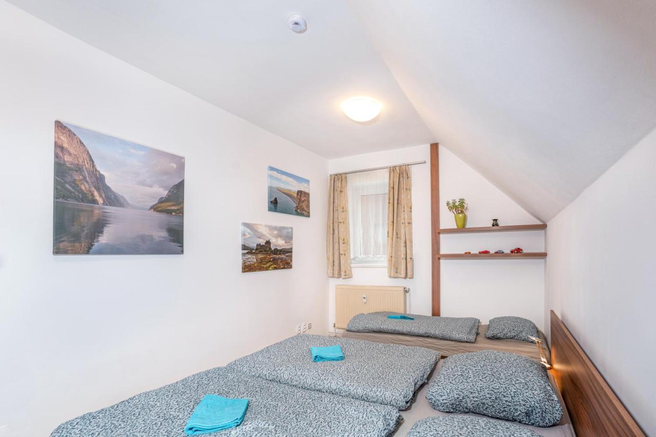 Depandance Marnet Sneznik Apartment โดลนี โมราวา ภายนอก รูปภาพ