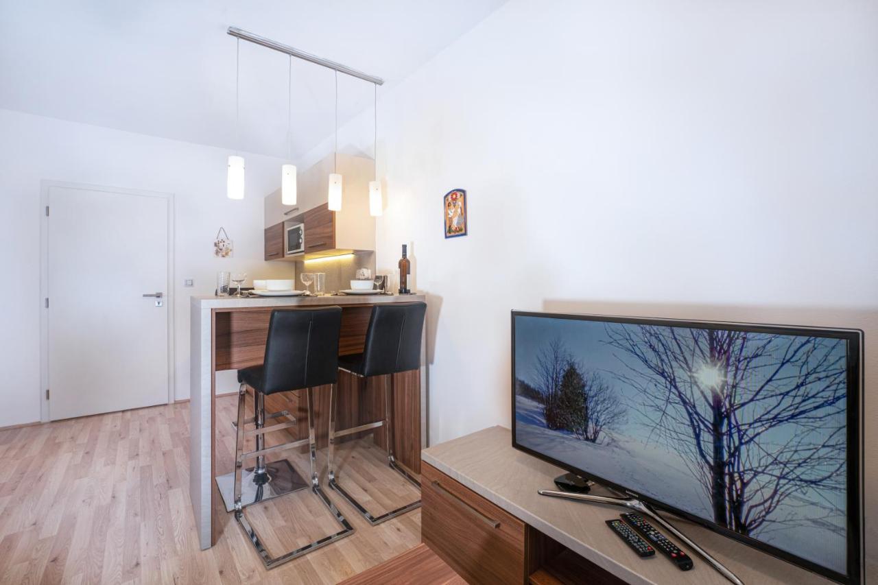 Depandance Marnet Sneznik Apartment โดลนี โมราวา ภายนอก รูปภาพ