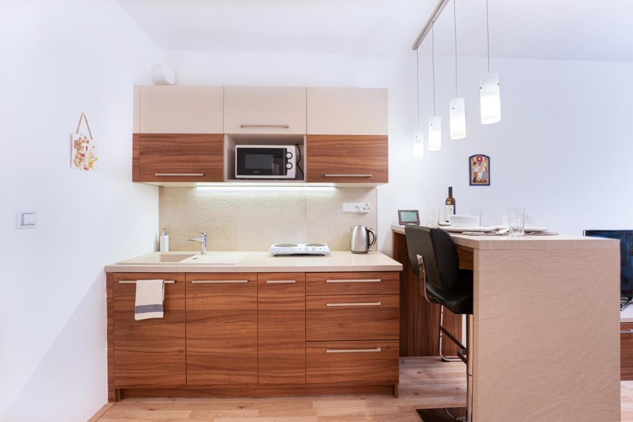 Depandance Marnet Sneznik Apartment โดลนี โมราวา ภายนอก รูปภาพ